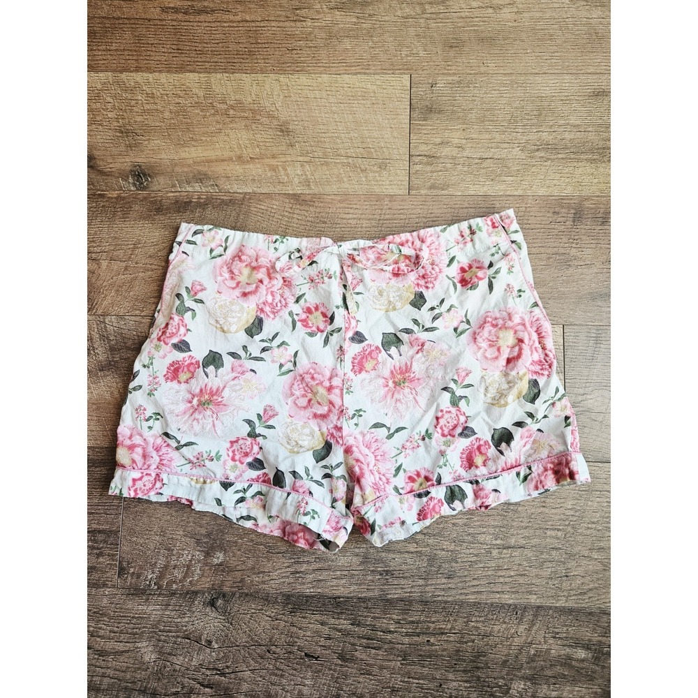 Mahogany Women's Floral Short Shorts Size Medium White/Floral Colors Vibrant